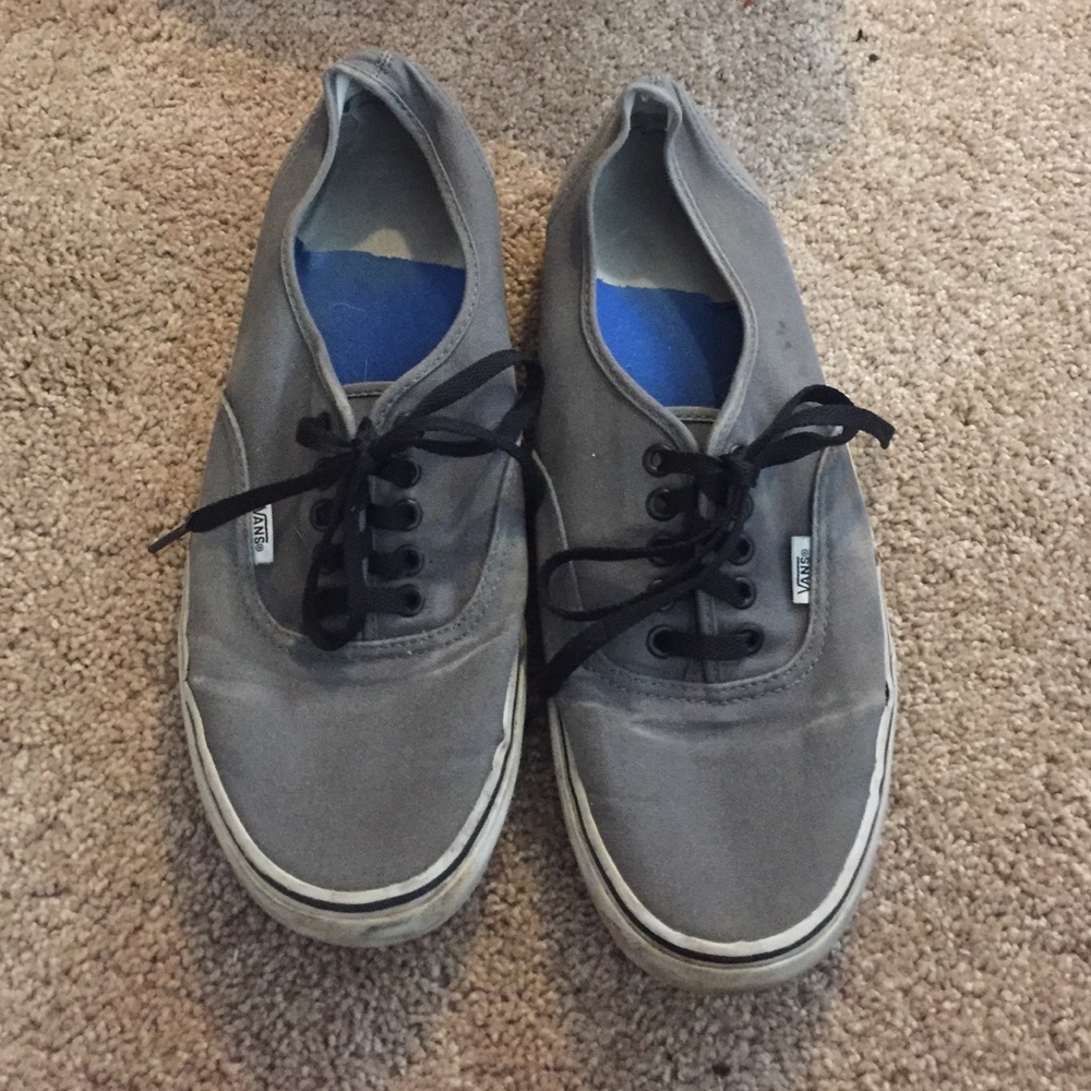 grey vans‎